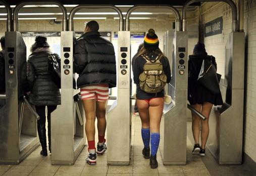 no-pants-subway-ride