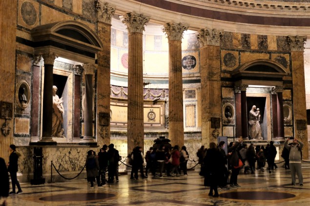 Pantheon İçi