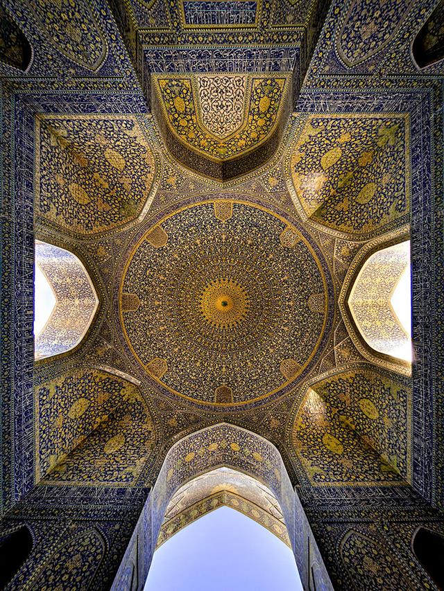 beautiful-mosque-ceiling-29__880