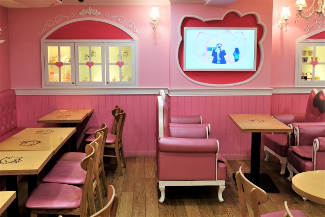 Hello Kitty Cafe (4)